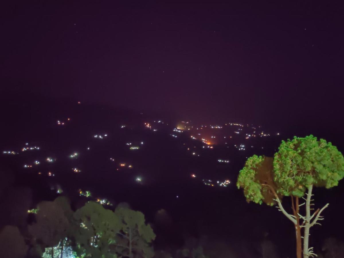 Peaks And Pines Resort Lansdowne Eksteriør bilde