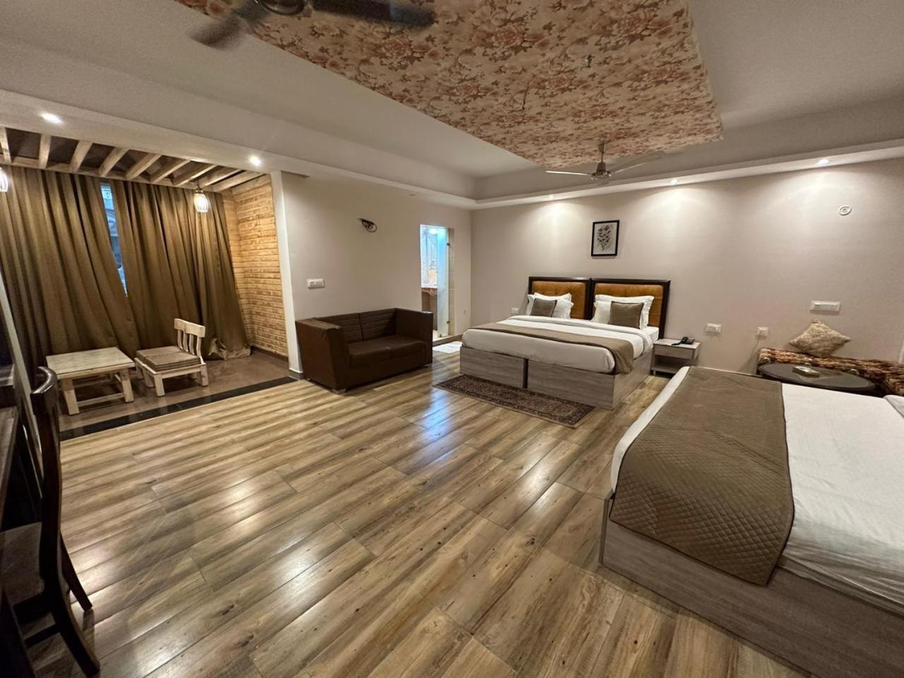 Peaks And Pines Resort Lansdowne Eksteriør bilde